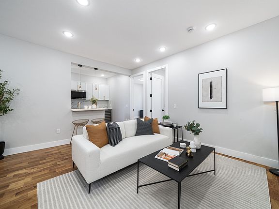 5th image of 2677 Kennedy Blvd #5