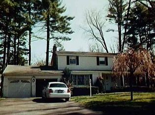 1 Palo Alto Ct, Clifton Park, NY 12065