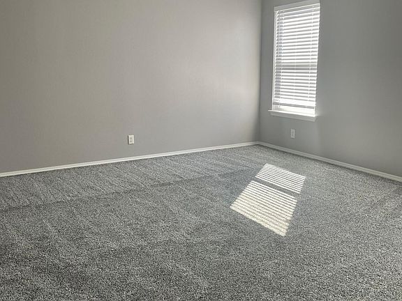 5th image of 23274 Bessie Blvd