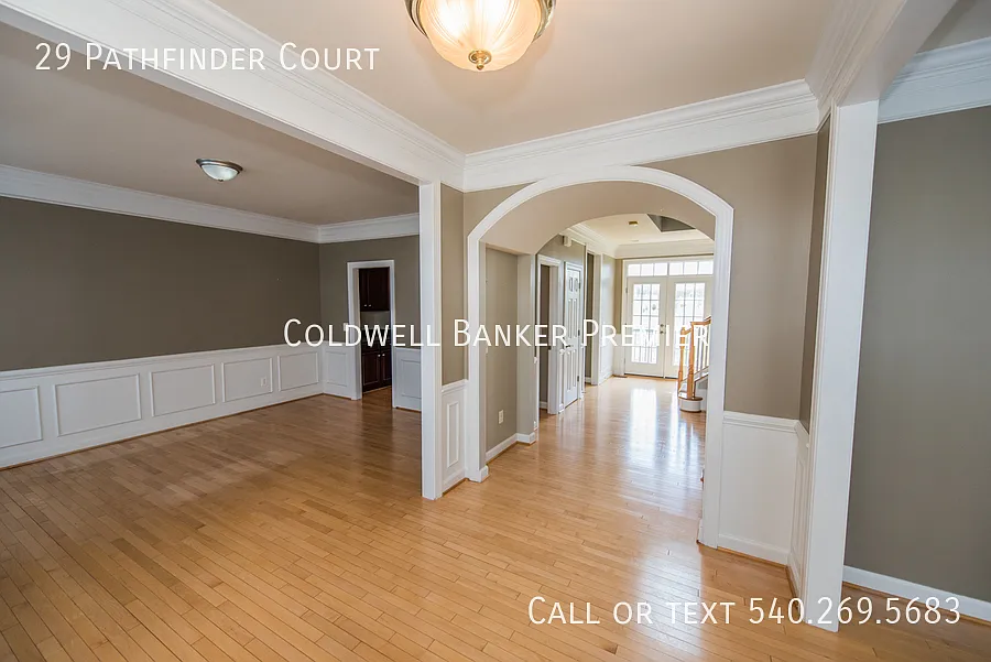 Stunning Upgraded Home for Rent Spacious, Elegant, and Perfect for Entertaining! — Photo 3