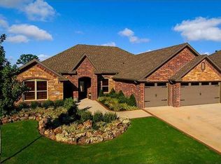 2602 SW Glenn Ridge Rd, Bentonville, AR 72712