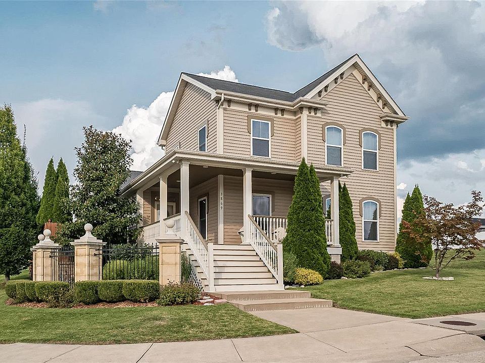 1st image of 3869 Robert Ave