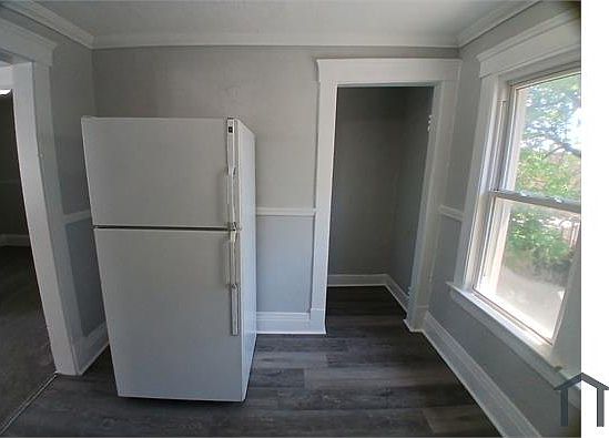 5th image of 1563 W 102nd St #Up