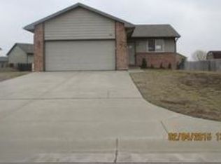 1985 N McRae Dr, Goddard, KS 67052