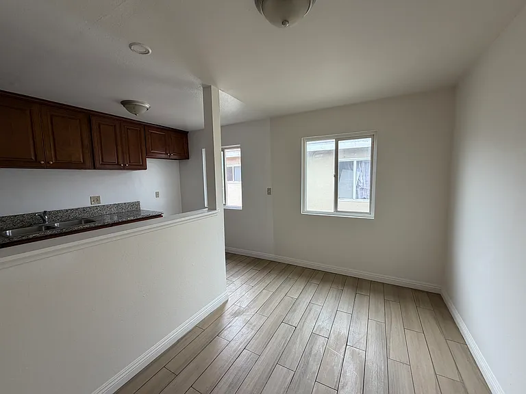 155 N Vecino Dr #159 — Photo 8