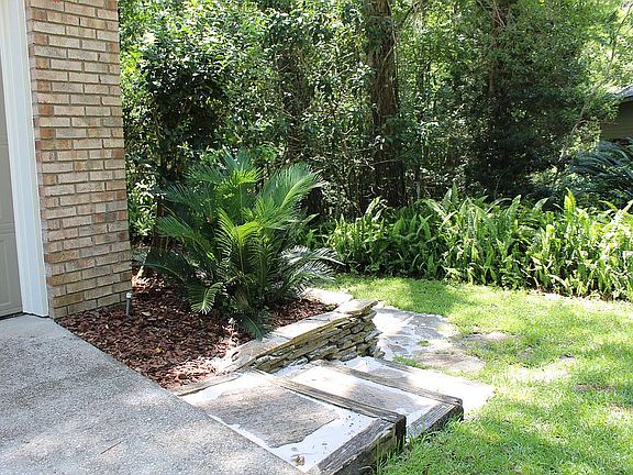 Flagstone Sidepath