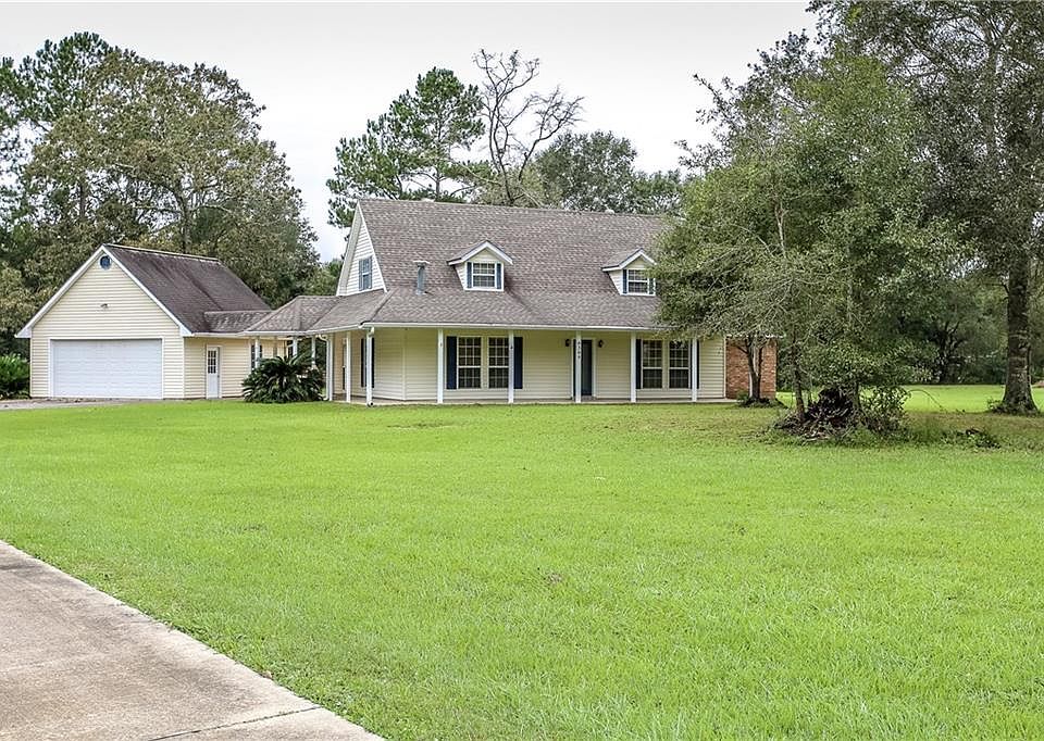 1st image of 6309 White Oak Dr