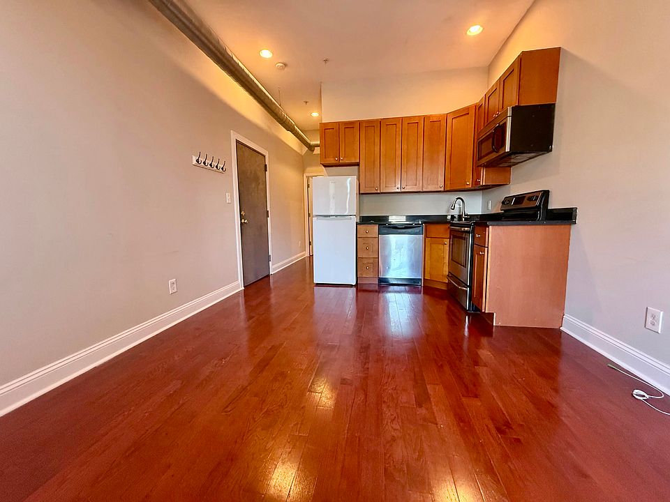 1st image of 1613 Frankford Ave APT 2F