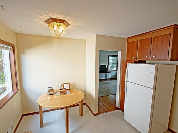 4th image of 2214 Arthur St NE #1