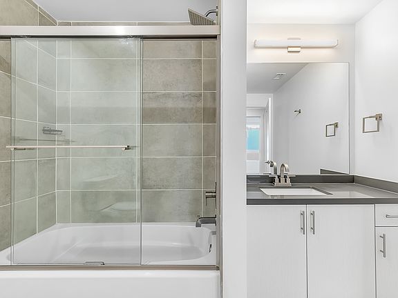 4th image of 11408 W Sarah St #305