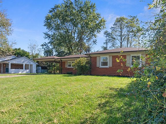 3rd image of 209 Compton Dr
