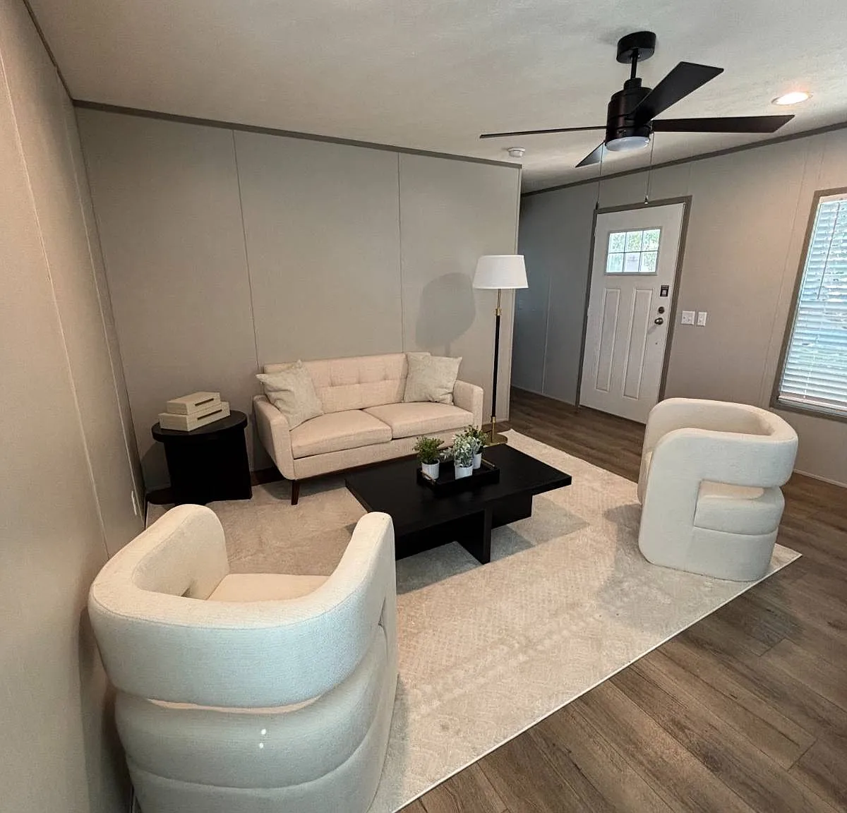 2 bed, 2.0 bath, 840 sqft, $1,500 — Photo 3