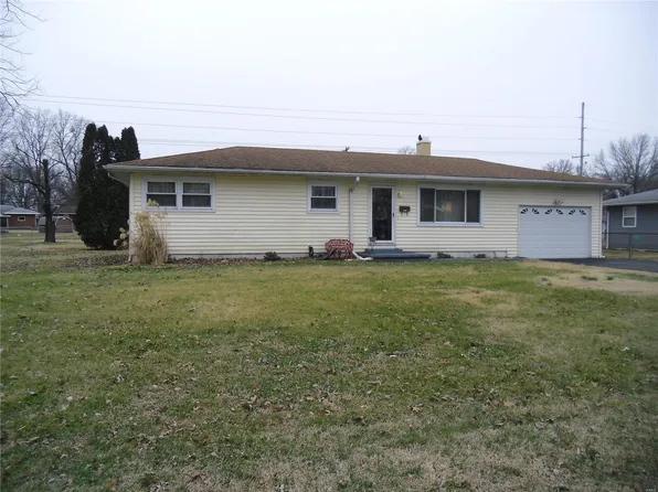 2434 Pine St, Granite City, IL 62040