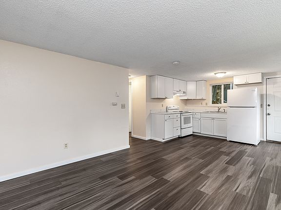 420 S Yantic Ave Bremerton 98312_005_08102023
