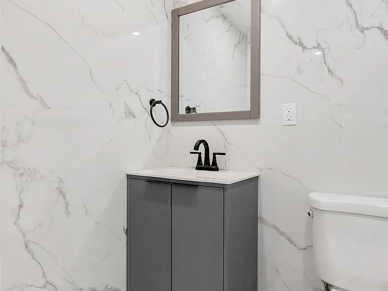 1906 Bergen St #1 — Photo 10