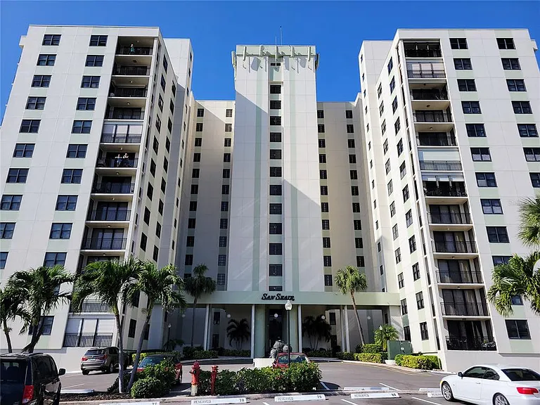 3820 Gulf Blvd #807 — Photo 4