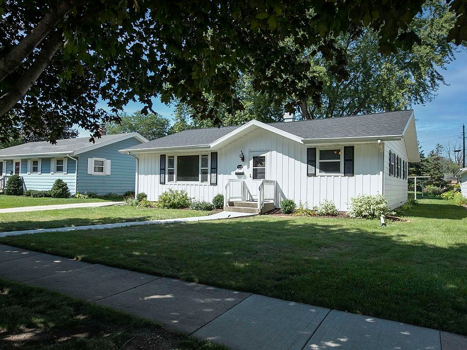 1st image of 20 S Saint Joseph Ln
