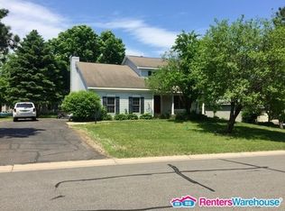 1848 Bromley Dr, Woodbury, MN 55125