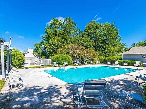 4th image of 105 Homewood Dr