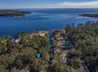 184 Ruth Rd, Freeport, FL 32439