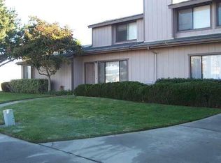 208 N R St, Lompoc, CA 93436