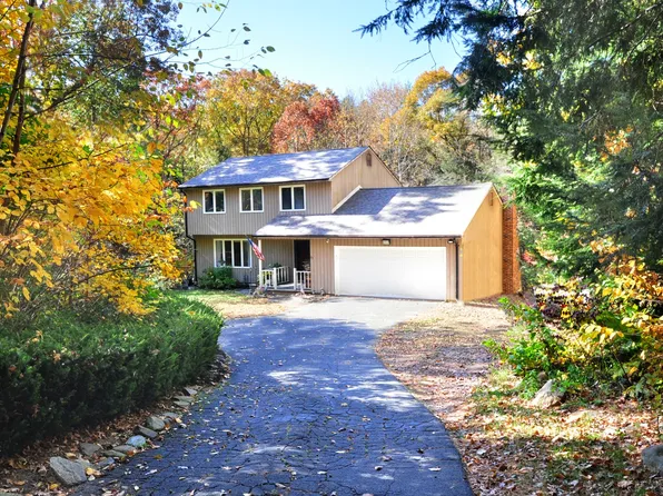 83R Northwoods Road, Granby, CT 06060