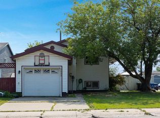 1053 N Timberline Dr, Wood Buffalo, AB T9K1A8