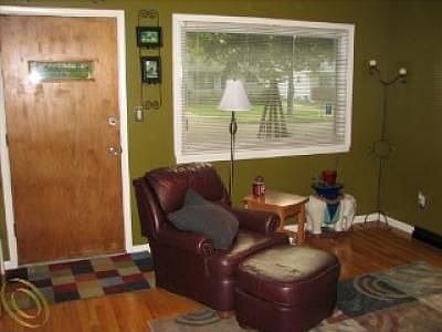 3rd image of 18549 Gillman St