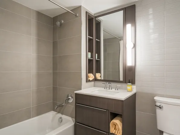 975 Nostrand Avenue image 6 of 14