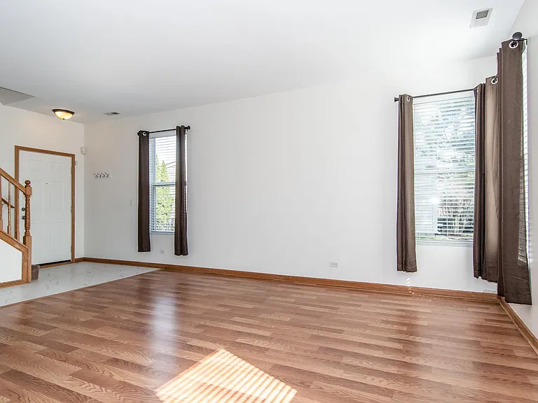 4133 Blackstone Dr — Photo 17