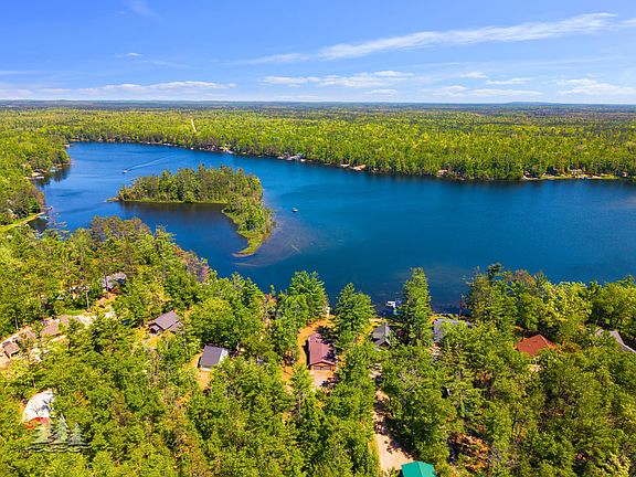 3rd image of 5636 Vacationland Dr