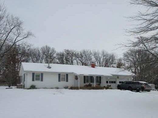 1st image of 929 E Shag Bark Dr