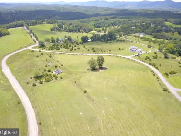 26 Markwood Dr, Keyser, WV 26726