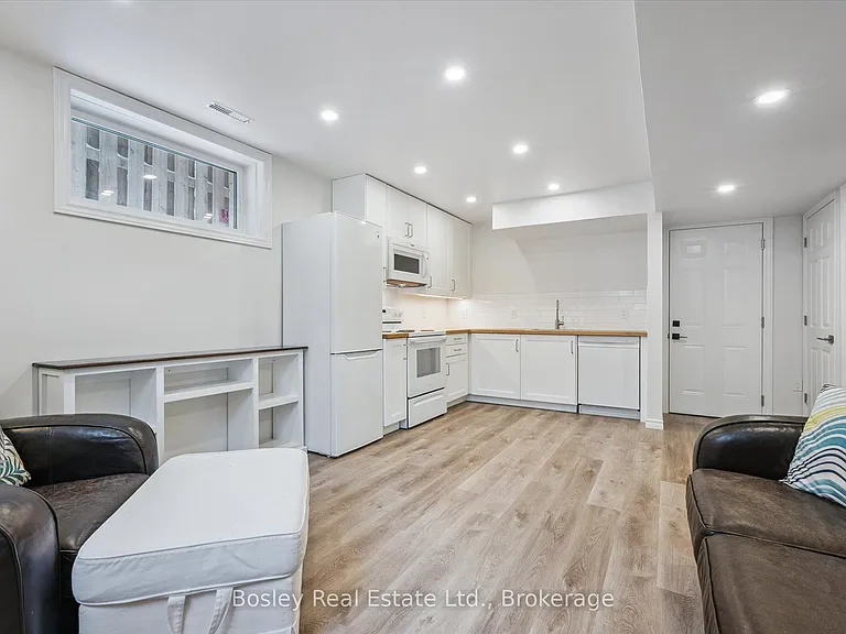 24 Menzie Ave #B — Photo 1