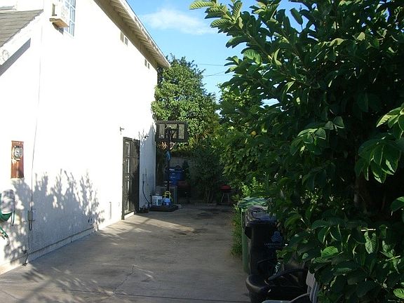 2nd image of 5126 Marmion Way