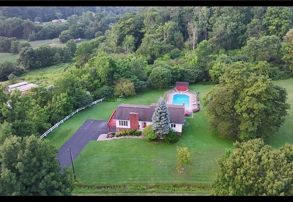 1st image of 671 Goodrich Hill Rd