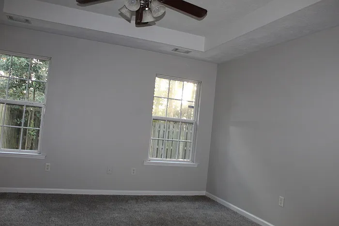 620 Goodale Ln — Photo 13