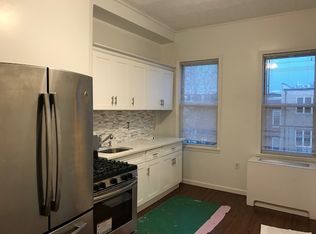112 Newel St #3L, Brooklyn, NY 11222