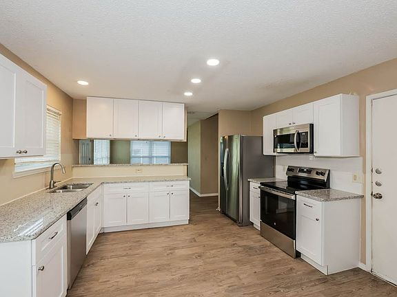 5th image of 8527 Pedernales Trl #1