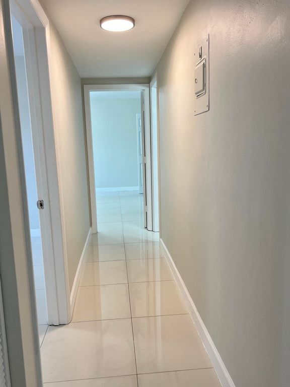 3550 NW 8th Ave APT 404, photo 9