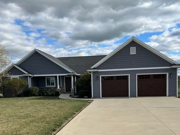 2224 E Wayne St, Celina, OH 45822