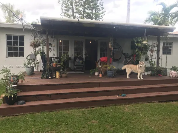 1050 NE 81st St, Miami, FL 33138