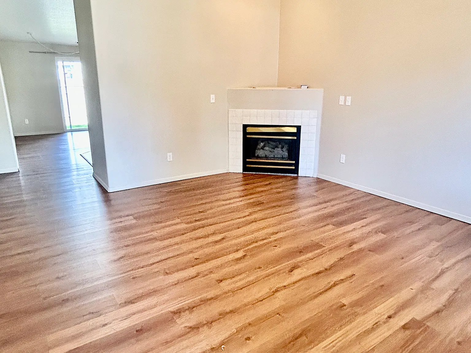 2 bed, 1013 sqft, $1,995 — Photo 4