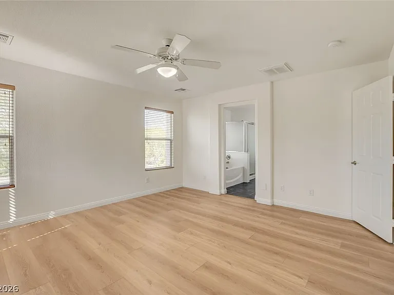 10808 Wallflower Ave — Photo 30