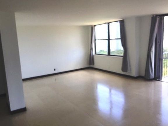 2nd image of 18151 NE 31st Ct #Penthouse 201