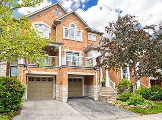 601 Shoreline Dr #37, Mississauga, ON L5B4K1