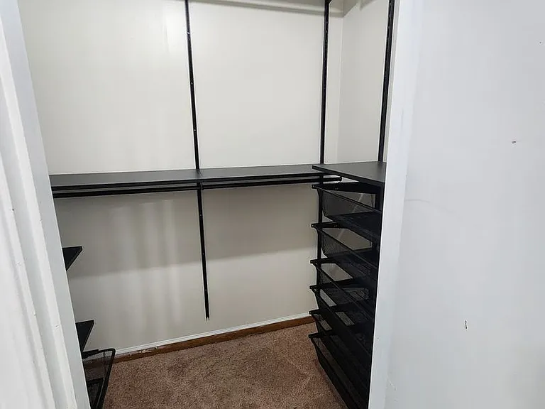 5521 Deep Hollow Ct — Photo 18