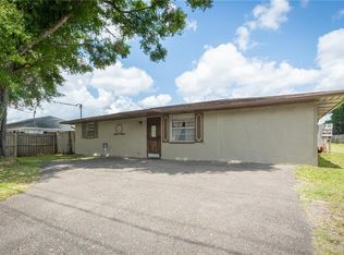 2410 Airport Rd, Plant City, FL 33563