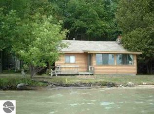 7137 W Day Forest Rd, Empire, MI 49630