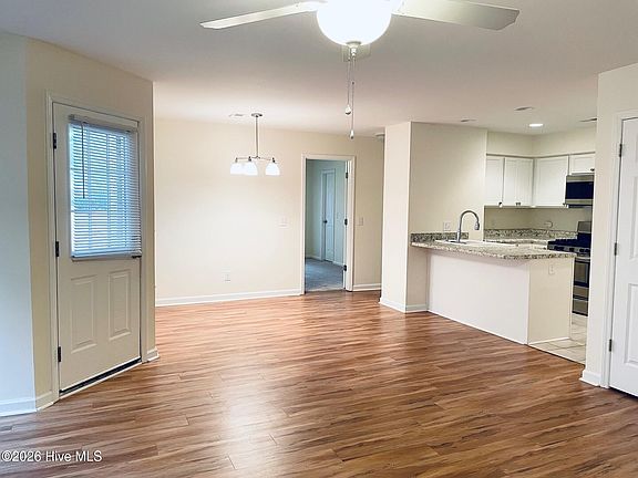 5th image of 3009 Mulberry Ln Unit A